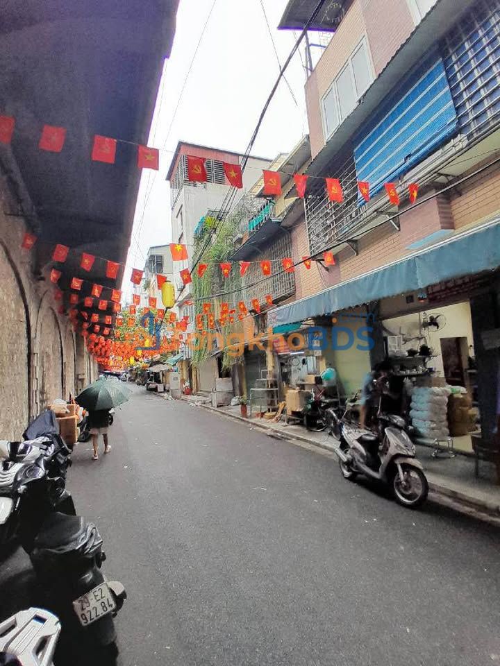 Nhà Mặt Phố Gầm Cầu 20m², 5 Tầng Kinh Doanh Đắc Lợi - 14.2 Tỷ