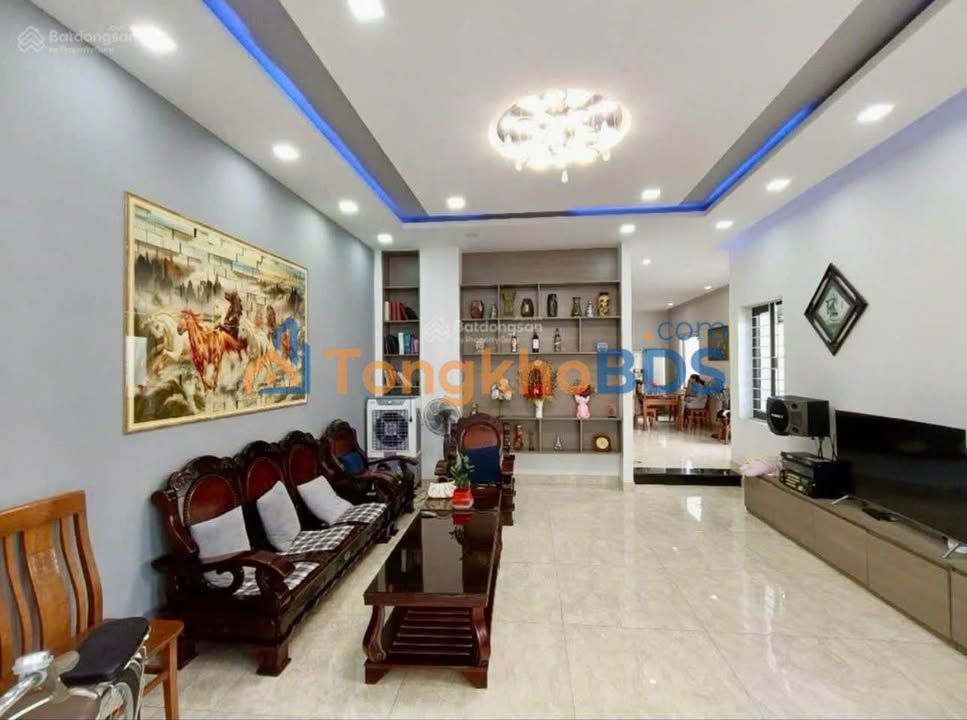 Nhà 3 Tầng Lô Góc 2 Mặt Tiền 125m² Tại Trung Tâm Hải Châu - Giá 14 Tỷ