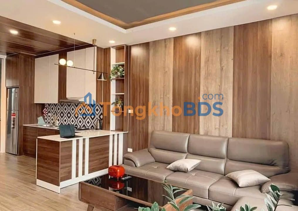 Nhà 70m² Phan Chu Trinh, Đà Lạt - 6PN, Hẻm Xe Hơi, Full Nội Thất