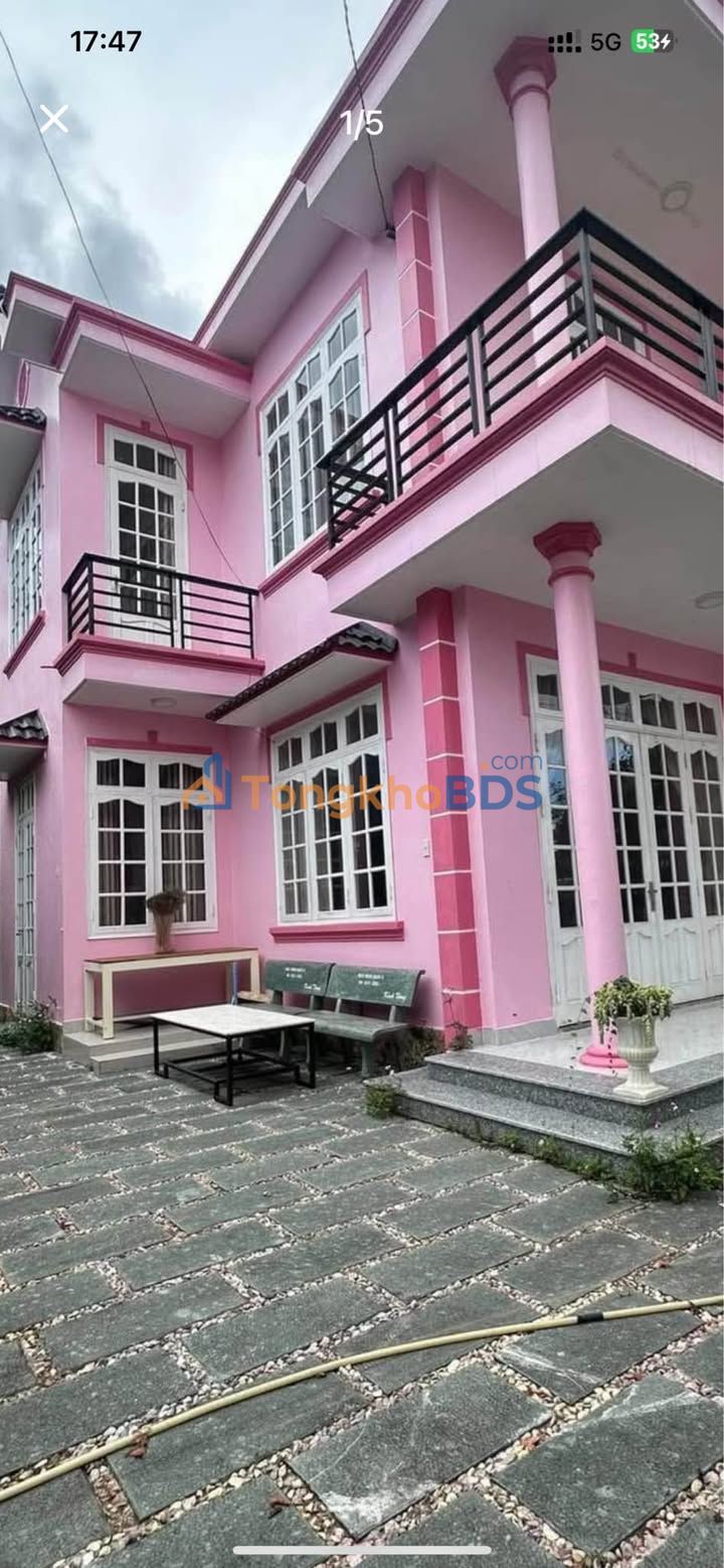 Bán Gấp Villa 200m² Hùng Vương, Đà Lạt - Sổ Hoàn Công, Sân Oto