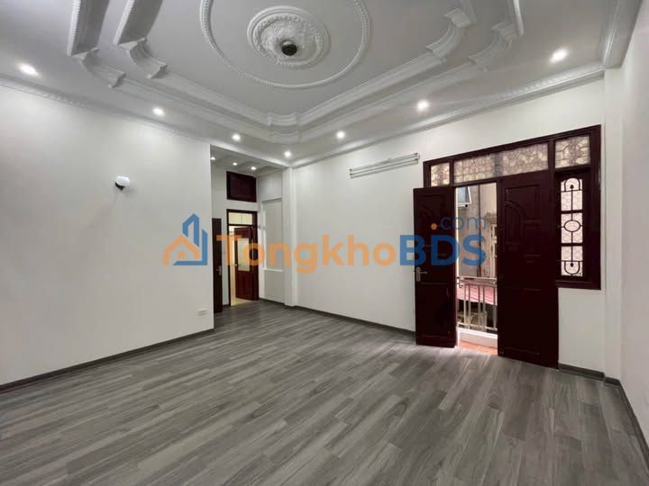 Nhà Thụy Khuê 55m² 4.5 tầng, Sổ đỏ chính chủ, 10.95 tỷ - Đầu tư sinh lời