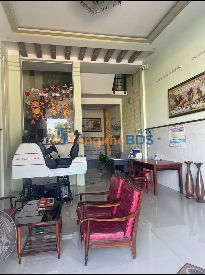 Nhà Mặt Tiền Sông Hà Thanh 1, Quy Nhơn - 68m² 4 Tầng, Giá 4.5 Tỷ