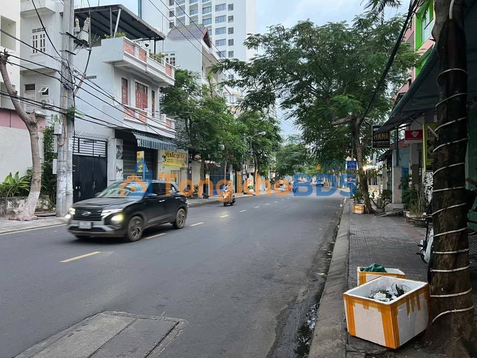 Nhà 2 Mặt Tiền Dương Hiến Quyền, Nha Trang - 194m² Sổ Hồng Giá 25 Tỷ