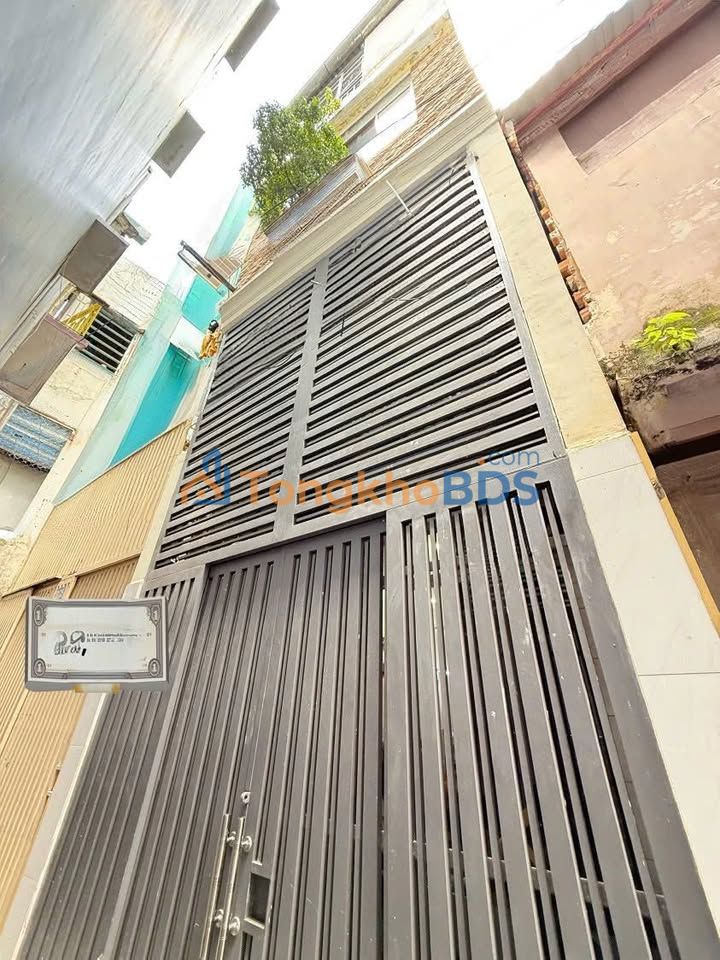 Nhà 56m² Q10 Ngang 6.8m - 8PN, Hẻm Oto 9.5 Tỷ