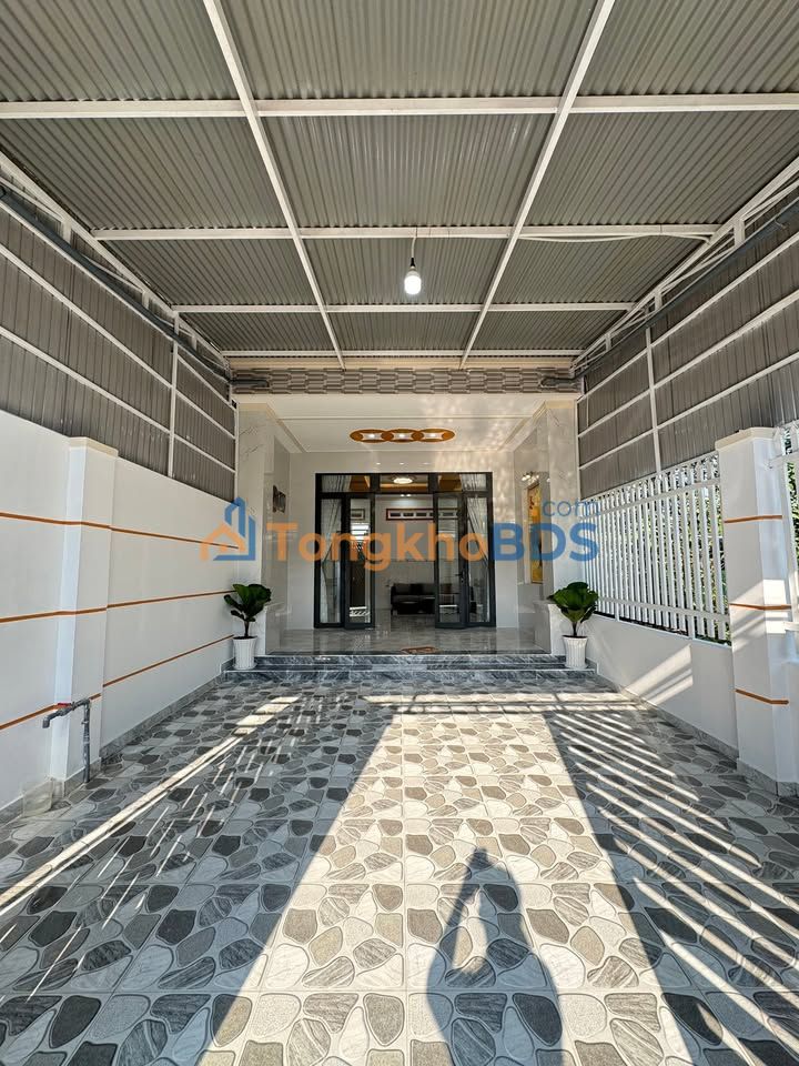 Nhà Đẹp Hẻm Ngô Quyền, Hòa Thành - 140m² Thổ Cư, Giá 1.39 Tỷ