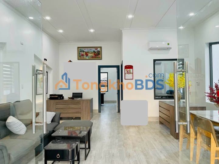 Nhà Phố Lê Đại Hành Cam Ranh 91m² Giá 2.3 Tỷ - Sẵn Sàng Vào Ở Ngay