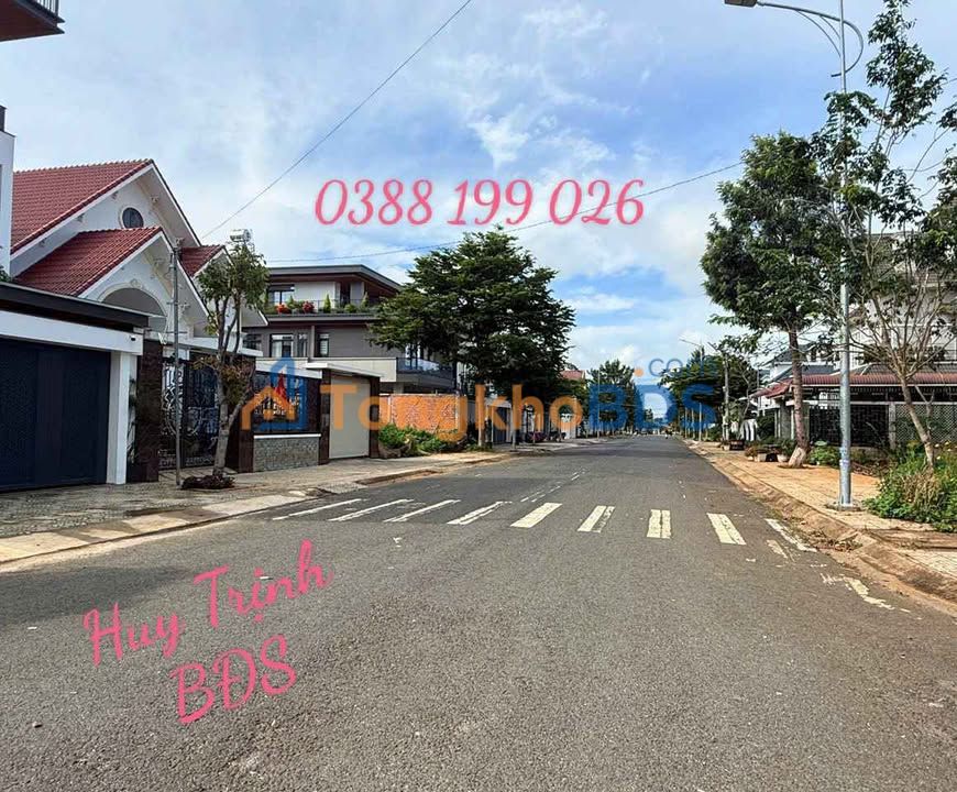 Bán Biệt Thự Lô 90 Đức Trọng 290m² - Sổ Đỏ Full Đất Ở