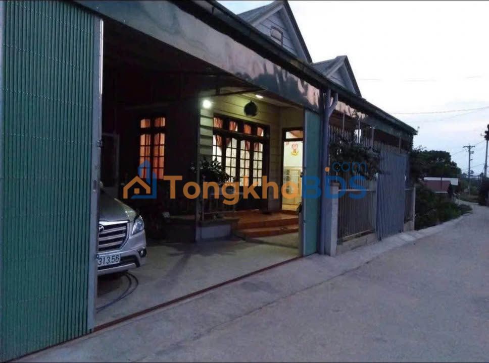 Nhà 1 Trệt 1 Lầu Mặt Tiền Đường Xe Hơi P7 Đà Lạt - 1.45 Tỷ