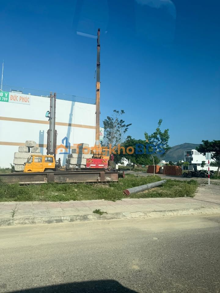 Đất nền Cam Lâm - Hoàng Văn Thụ 126m² - Sổ hồng sẵn, giáp sông, giá đầu tư