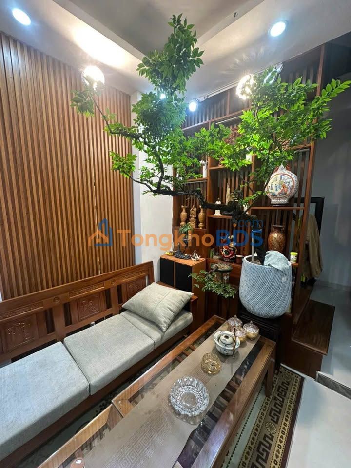 Nhà riêng Dương Văn Bé, 30m² x 3 tầng, full nội thất, gần ô tô tránh