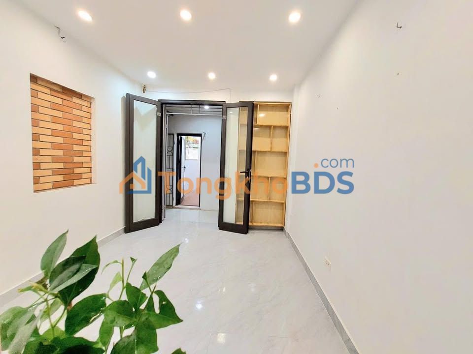 Chung cư Quỳnh Lôi 70m² - 3PN 2WC - Sổ đỏ chính chủ - Giá 3.x tỷ