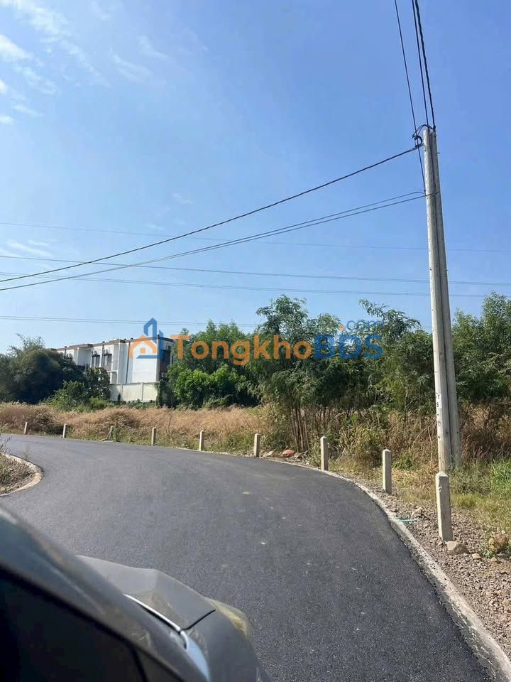 Đất nền Thị trấn Đất Đỏ 140m² - Sẵn sàng xây nhà, ô tô tránh