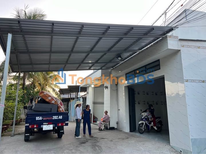 Cho thuê nhà 160m² P. Bình Thủy, Cần Thơ - 3PN, Sân Oto, Giá 6.5 Triệu