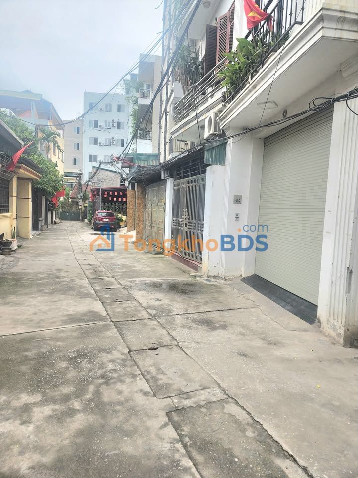 Nhà Tứ Hiệp 52m² - Ô tô vào nhà, Kinh doanh tốt, Giá thỏa thuận