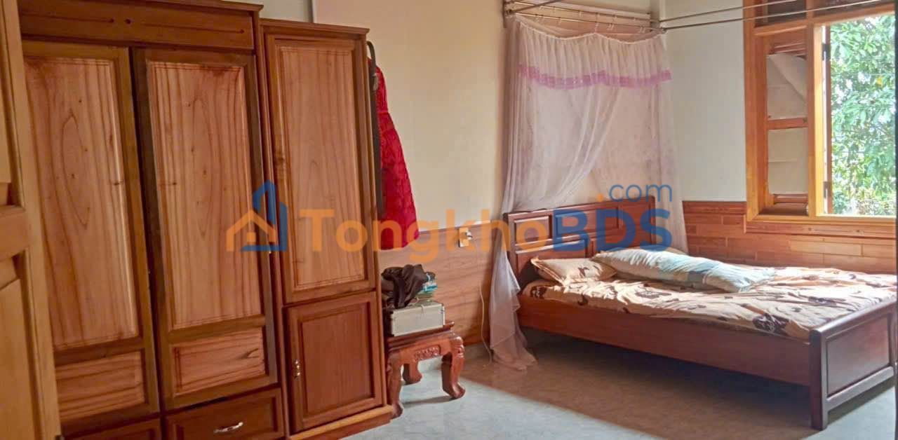 Bán nhà Mái Thái 106m² Phường Trường Chinh, Kon Tum - Giá 2.8 Tỷ