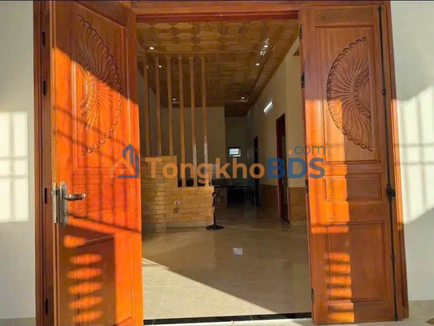 Nhà Mặt Tiền Lê Trọng Tấn, Kon Tum - 112m² Thổ Cư, Giá 1.6 Tỷ