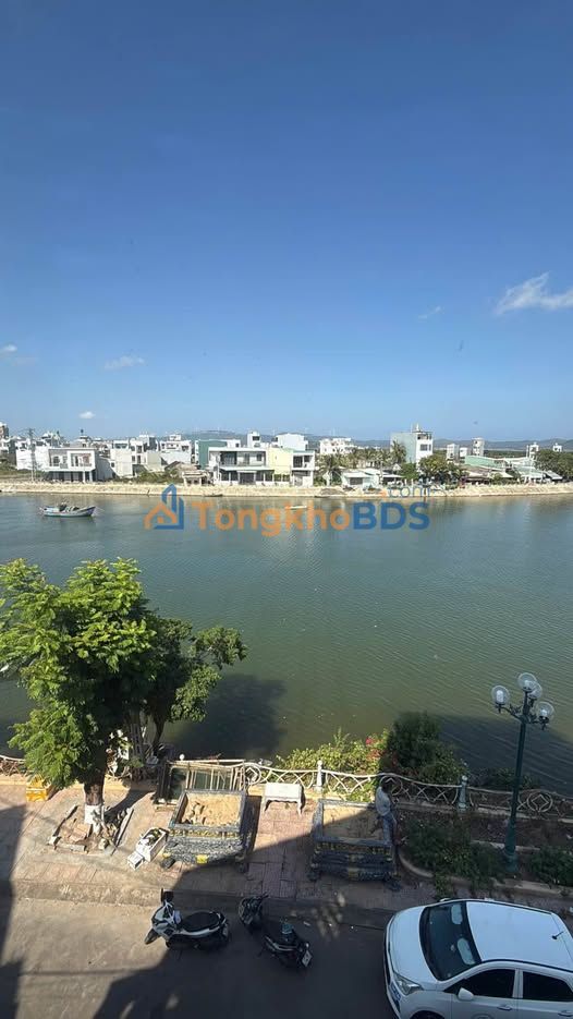 Nhà Mặt Tiền Sông Hà Thanh 68m² - 5PN - 3 Tầng - Giá 4 Tỷ Quy Nhơn