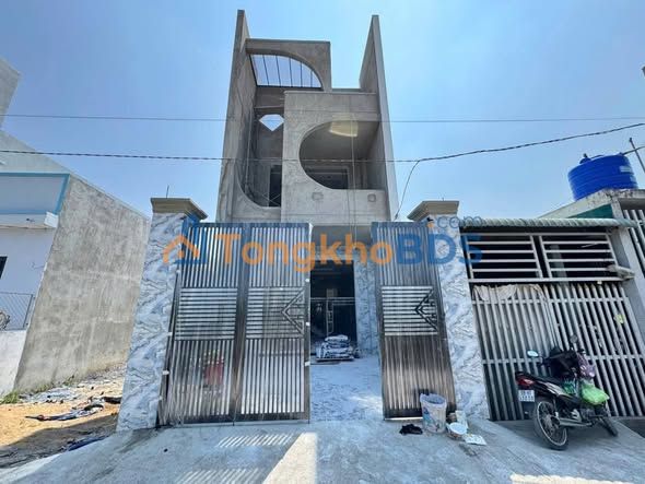 Nhà Xây Mới 2 Tầng Đức Hòa Hạ, Long An - 3PN, Sổ Hồng, Giá 2.95 Tỷ