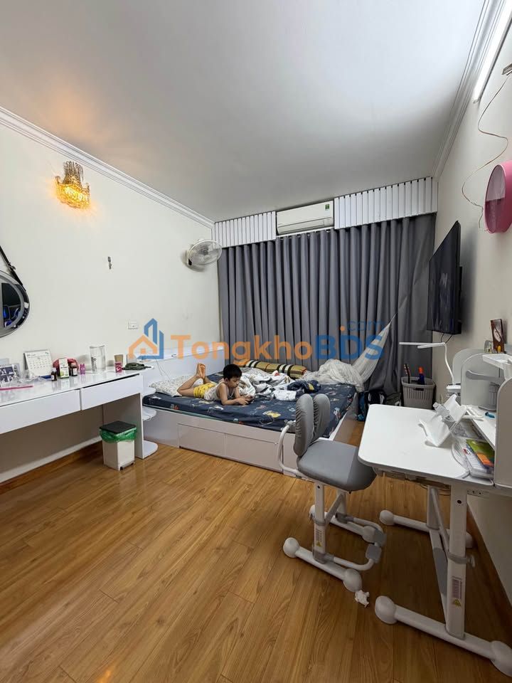 Bán đất phân lô quân đội 25m² Ba Đình - Sổ đỏ vuông đẹp, 13 tỷ