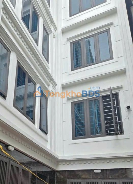 Nhà 4 Tầng Ngọc Hồi 45m² - Sổ Đỏ Sẵn Sàng, Giá 6 Tỷ