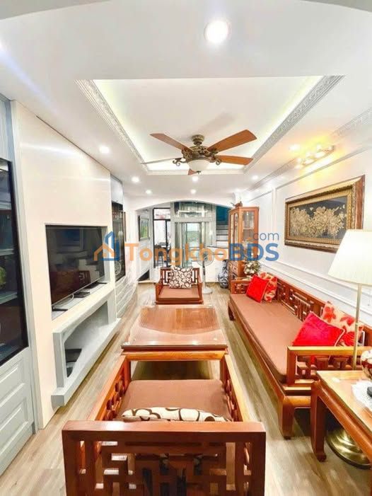 Nhà Phân Lô Ba Đình 37m² 5 Tầng Thang Máy - Ngõ Ô Tô, Giá 15.5 Tỷ