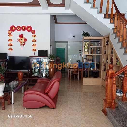 Nhà 3 tầng 105m² Đường Trường Chinh, Lai Châu - Giá 2.2 Tỷ