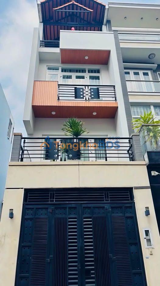 Nhà Quận Tân Phú 56m² giá 10 tỷ - Ô tô vào tận nhà