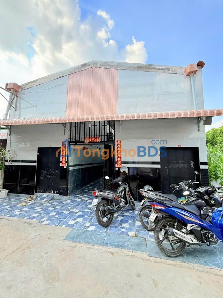 Cho thuê nhà trọ 12 phòng, 192m² gần Chợ Mỹ Quý, Long Xuyên