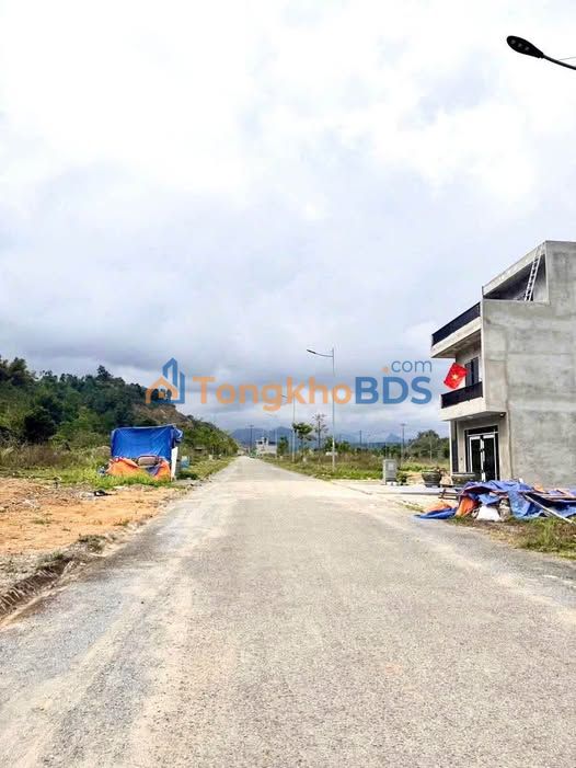 Bán đất nền 221m² đường T2, Lào Cai - Sổ đỏ, nở hậu, giá tốt