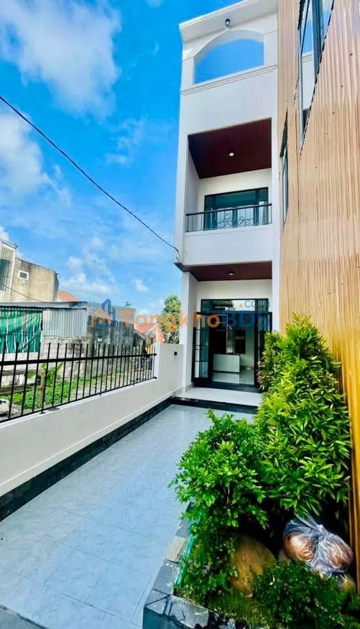 Nhà 2 Tầng 111m² Ngự Bình, Huế - Full Nội Thất, Giá 3.15 Tỷ