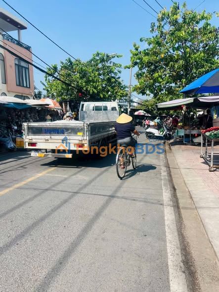 Đất Mặt Tiền Chợ Thới Tứ, Hóc Môn 137m² - Kinh Doanh Sầm Uất, Giá 5.8 Tỷ