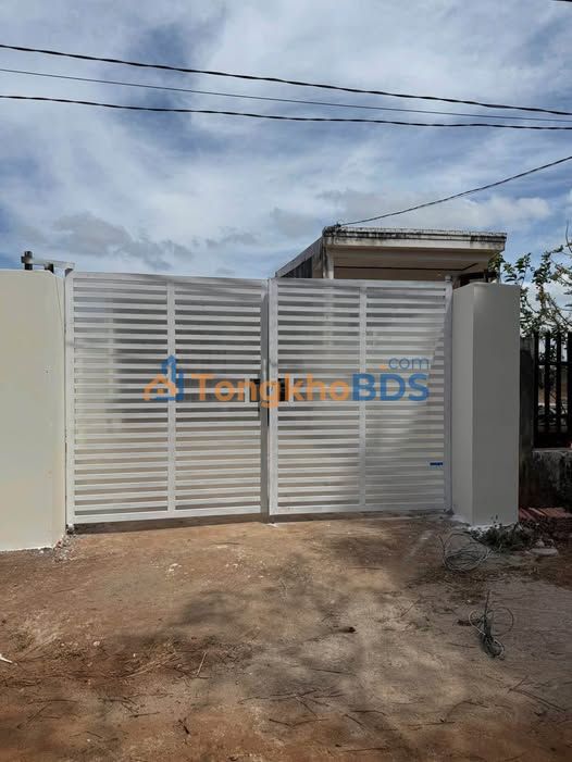 Cho thuê nhà Phạm Ngũ Lão nối dài, Buôn Ma Thuột - 3PN, Sân rộng 3.5 triệu/tháng