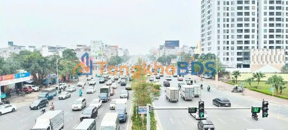 Nhà 65m² nở hậu, 3 tầng, Nguyễn Văn Cừ, Long Biên - 9 tỷ
