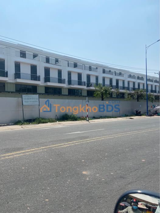 Nhà Phố Green City 2 Mặt Tiền - 3 Tầng, 150m², Sổ Hồng, Giá 5 Tỷ