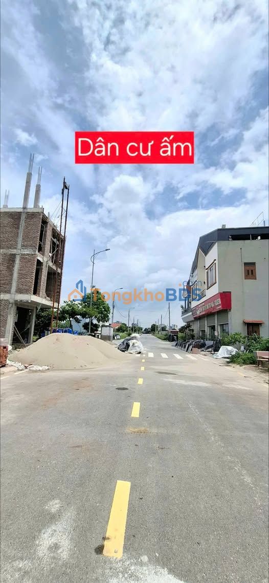 Đất Mặt Tiền Kinh Doanh 100m² - 2.2 Tỷ Tại Phan Sào Nam, Hưng Yên