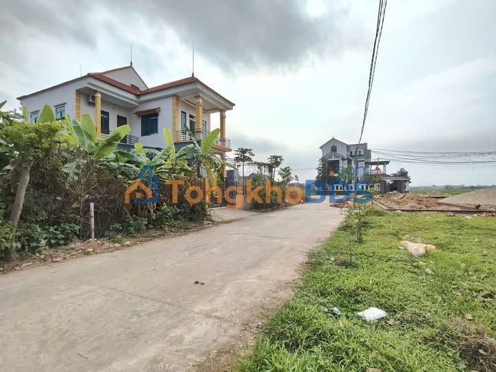 Đất nền 187m² Phú Thọ - Mặt tiền 12m, đường 8m - Sổ hồng sẵn