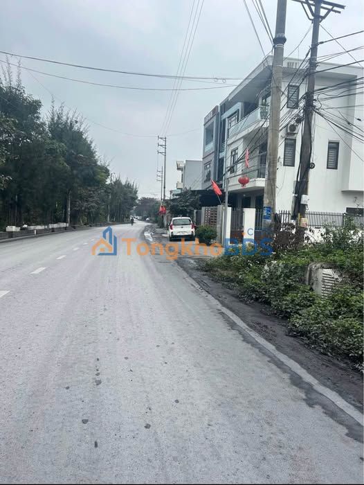 Nhà Mặt Tiền Kinh Doanh 111m² Phường Hà Tu, Hạ Long - Giá 1 Tỷ