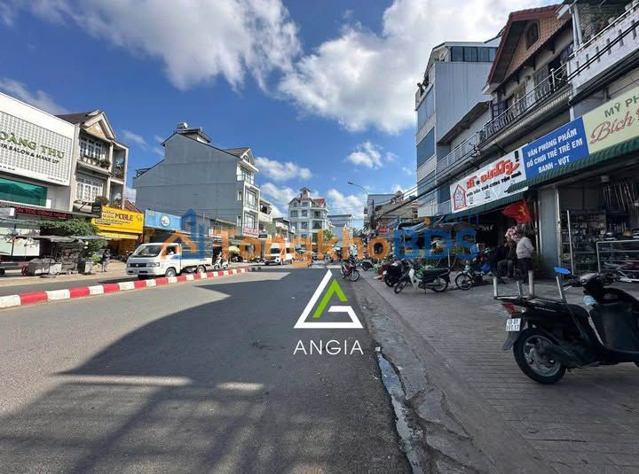 Nhà Mặt Tiền Chi Lăng, Đà Lạt - 133m², 25 Tỷ, Kinh Doanh Sầm Uất