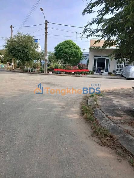 Nhà Vị Trí Vàng Chợ Đêm Thủ Thừa, Long An - 64m² Giá 1.02 Tỷ