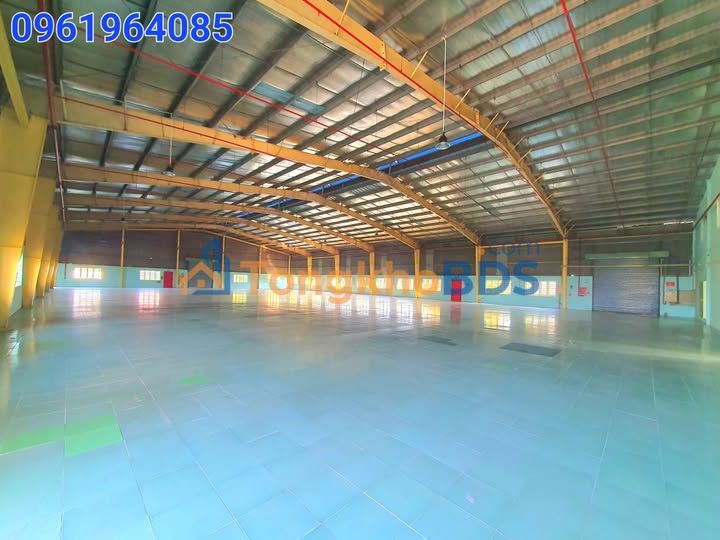 Cho thuê xưởng 2000m² Đức Hòa, Long An - Giá 70 Triệu/Tháng, Xe Container