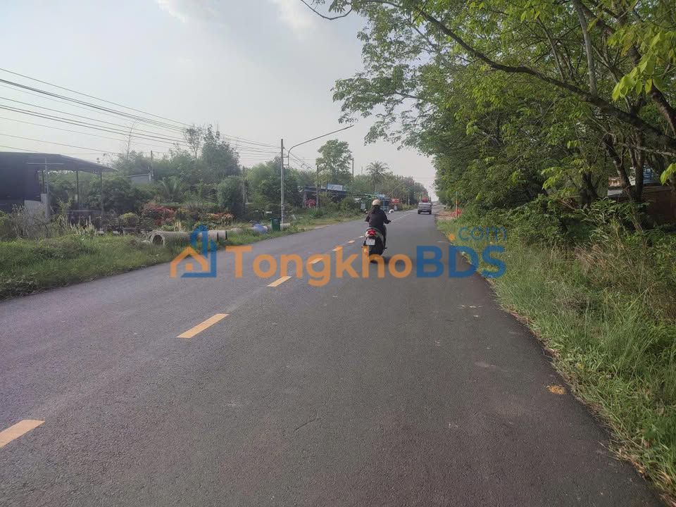 Đất Nền Dầu Tiếng Bình Dương - 3700m² Hai Mặt Tiền - Giá 7.5 Tỷ