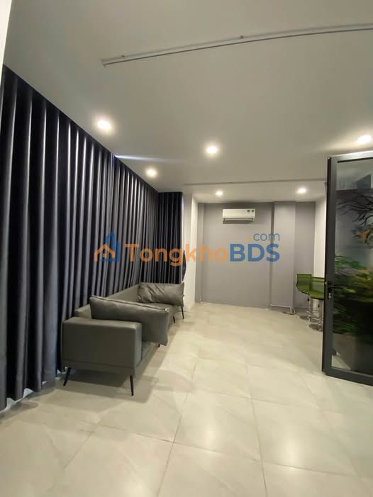 Mặt Tiền Liên Phường Thủ Đức - Kinh Doanh Đa Ngành Nghề, 2 Tầng Rộng Rãi