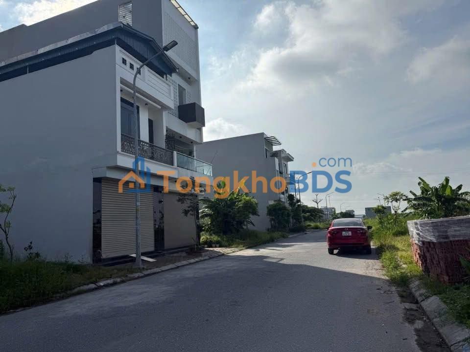 Bán Đất Nền Nam Sách 90m² Hướng Nam - Giá 2.3 Tỷ