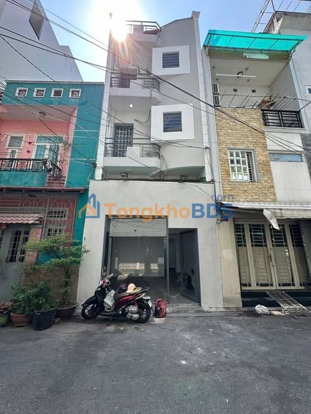 Nhà Hẻm Trường Sa, Phú Nhuận - 40.5m², 3PN, 4 Tầng - Giá 23 Triệu/Tháng