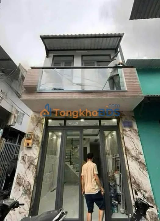 Nhà Nở Hậu Phong Thủy Quận 11 - 40m², 2PN, Gần Đầm Sen