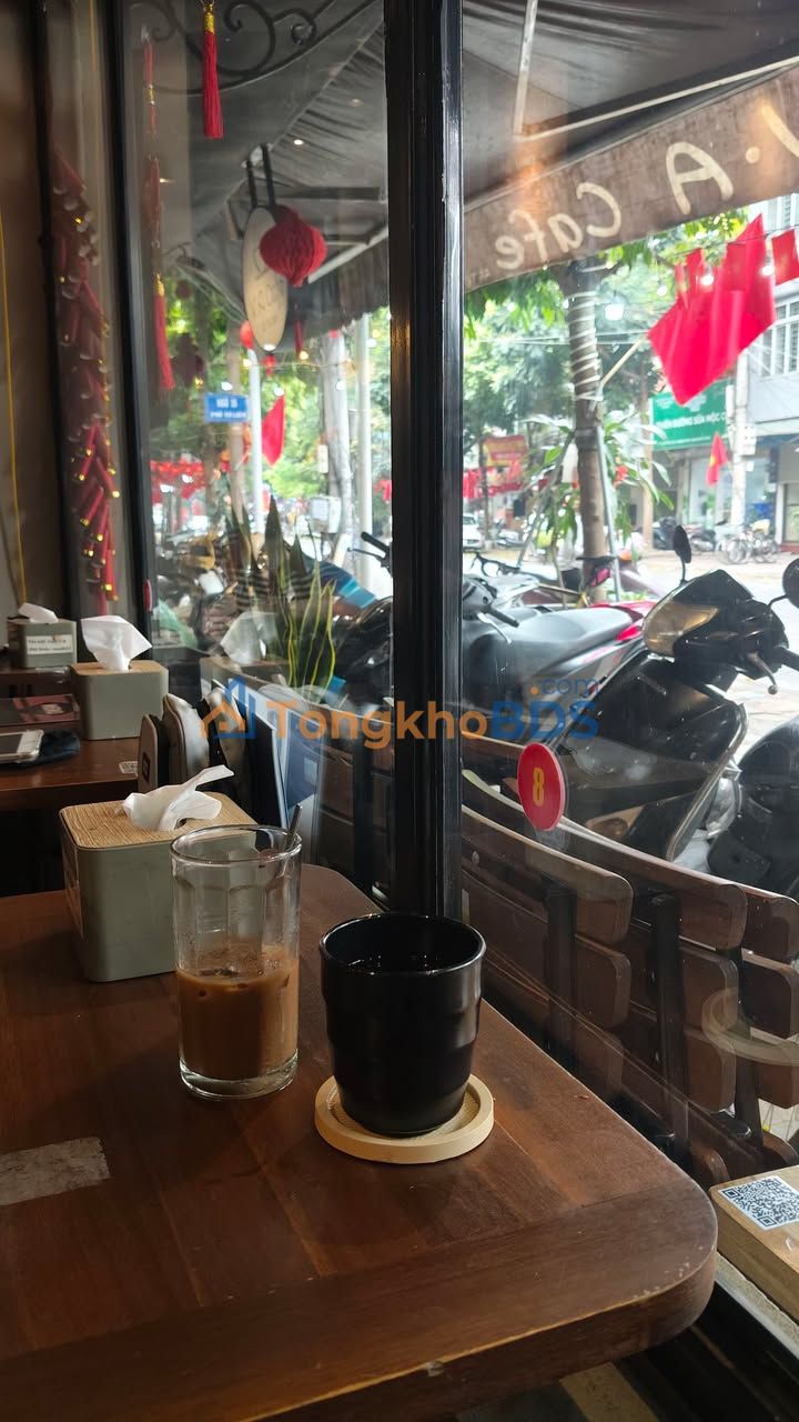 Nhà 40m² Âu Cơ, Tây Hồ - 3PN, 3 Tầng, Giá 7 Triệu/Tháng