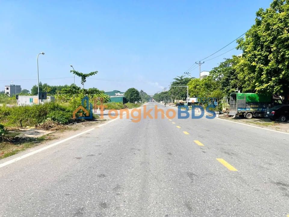 Bán Đất Mặt Tiền Lạc Long Quân, Việt Trì 200m² - Kinh Doanh Sầm Uất