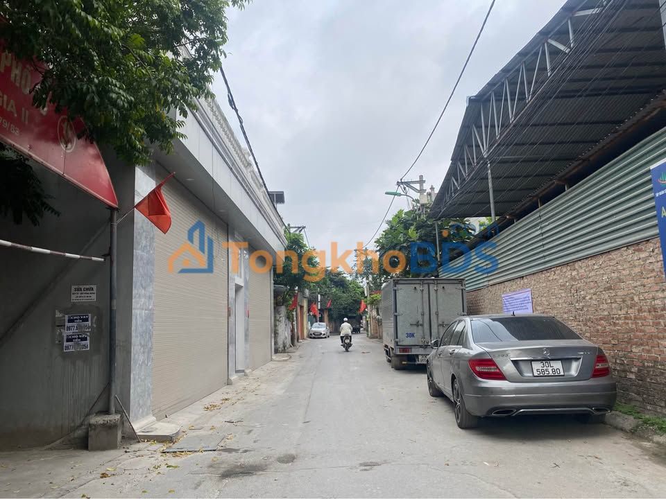 Nhà Phố Thạch Bàn 270m² - Ô Tô Ngủ Trong Nhà, Kinh Doanh Tốt