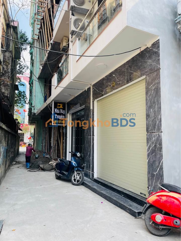 Nhà 4 tầng mặt đường Lê Lợi, Thái Bình - 40m² kinh doanh đỉnh