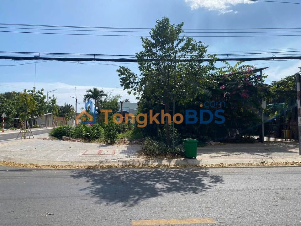 Đất Góc 2 Mặt Tiền Phạm Ngọc Thạch, Bà Rịa - 200m² - Giá Tốt